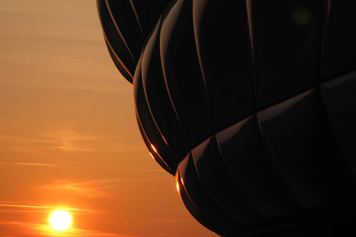 sunset-114715_1280.webp